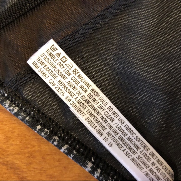 Victoria Secret Racerback Sports Bra, Size XS - Picture 5 of 7